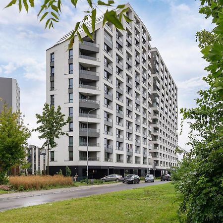 Przestronny Apartament Z Balkonem By Noclegi Renters كراكوفيا المظهر الخارجي الصورة