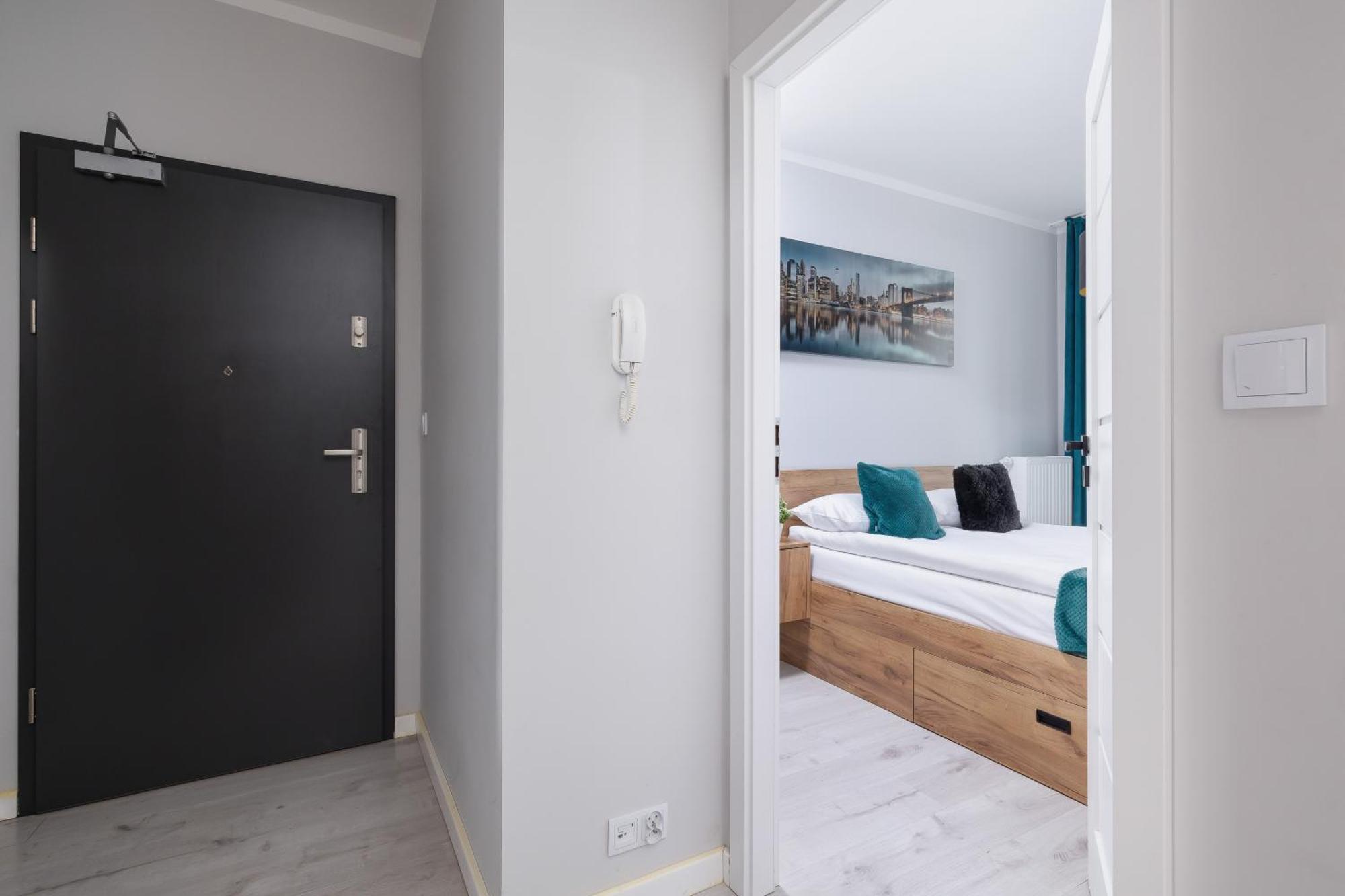 Przestronny Apartament Z Balkonem By Noclegi Renters كراكوفيا المظهر الخارجي الصورة
